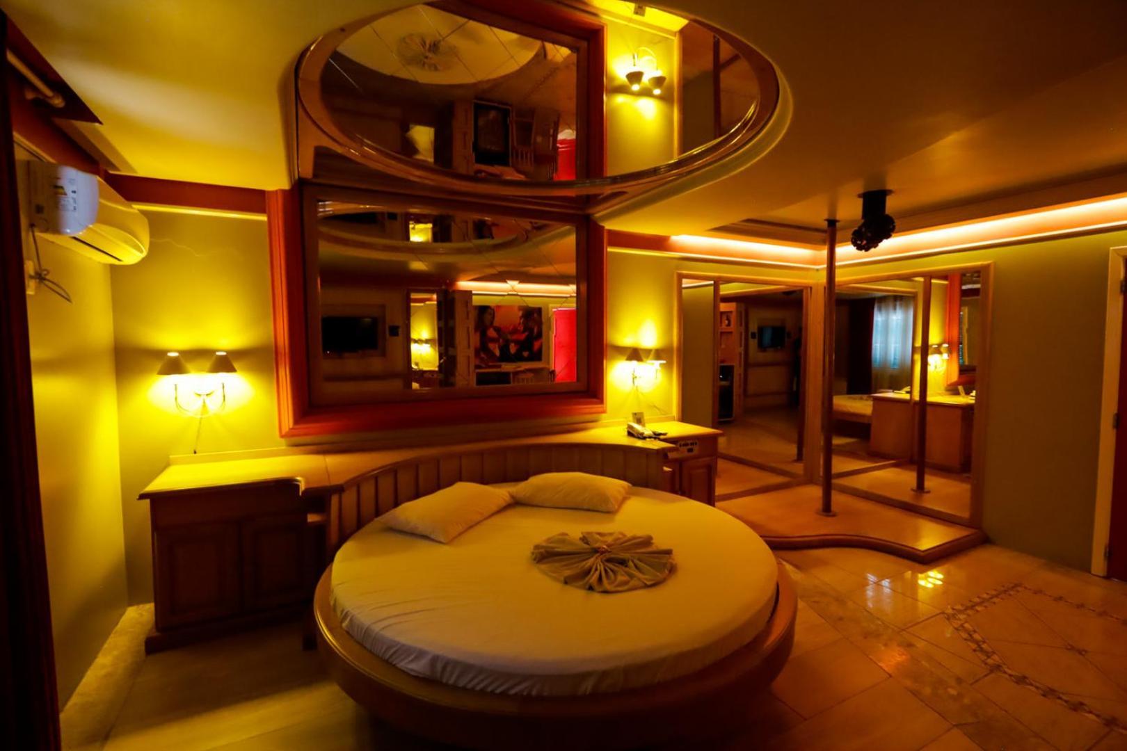 Motel Avenida (Adults Only) Gramado Bagian luar foto