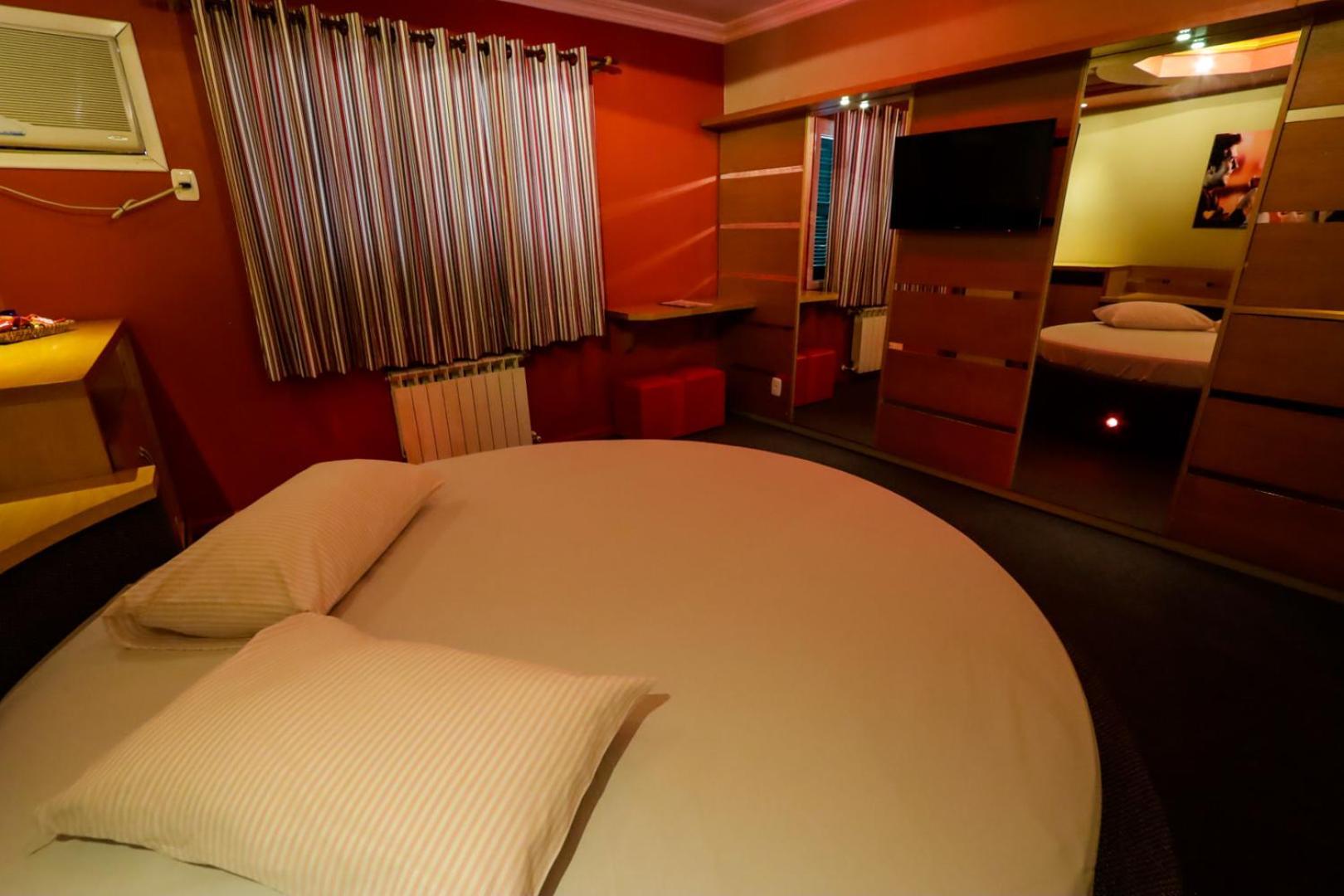 Motel Avenida (Adults Only) Gramado Bagian luar foto